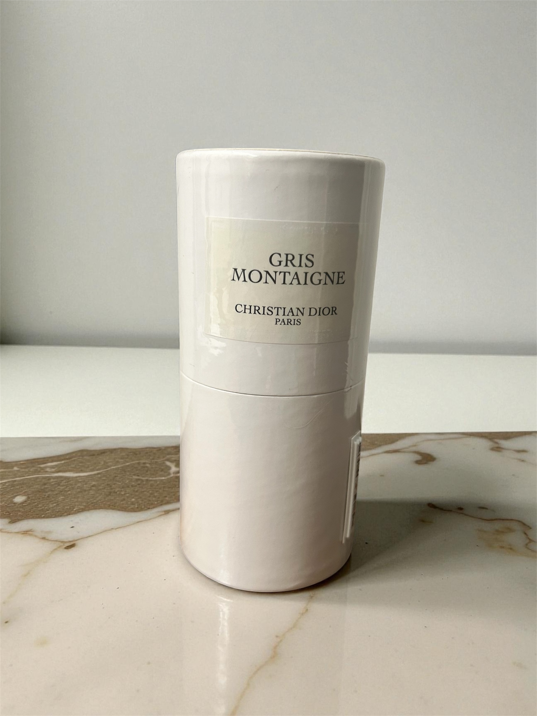 Gris Montaigne Dior